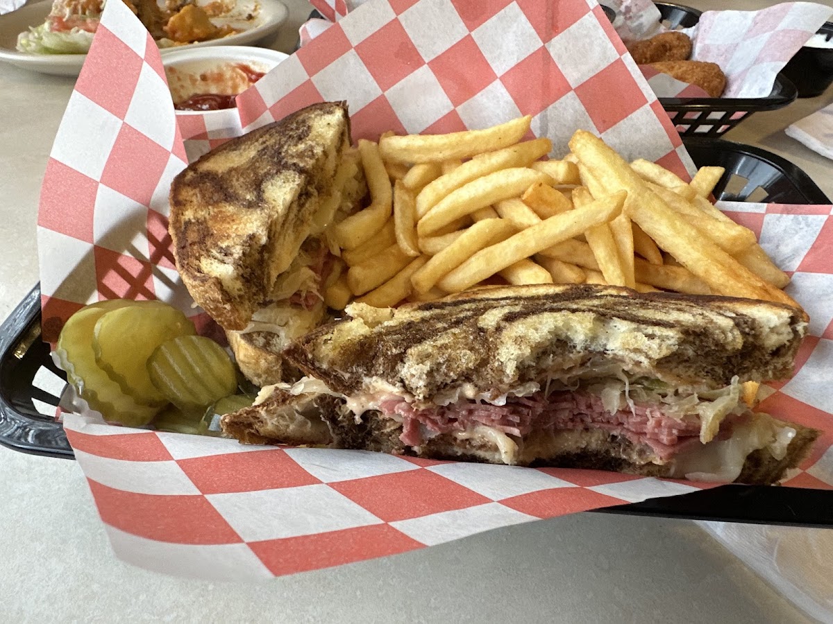 Casa Mia Eatery And Bar